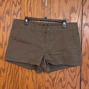 Gap Olive Green Stretch Shorts Size 14 Cotton Blend